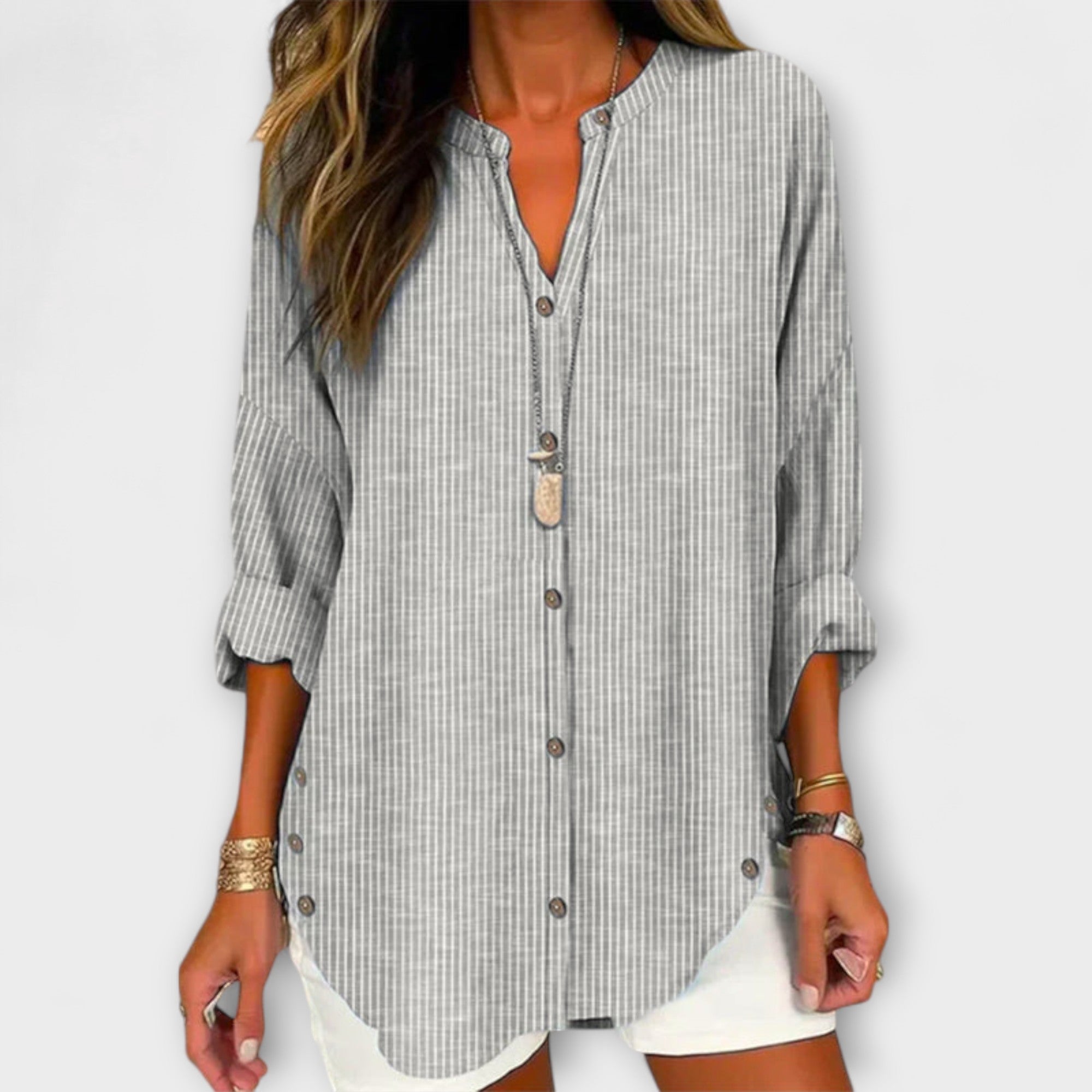 Lucida – V-neck top, elegant and classic stripe design