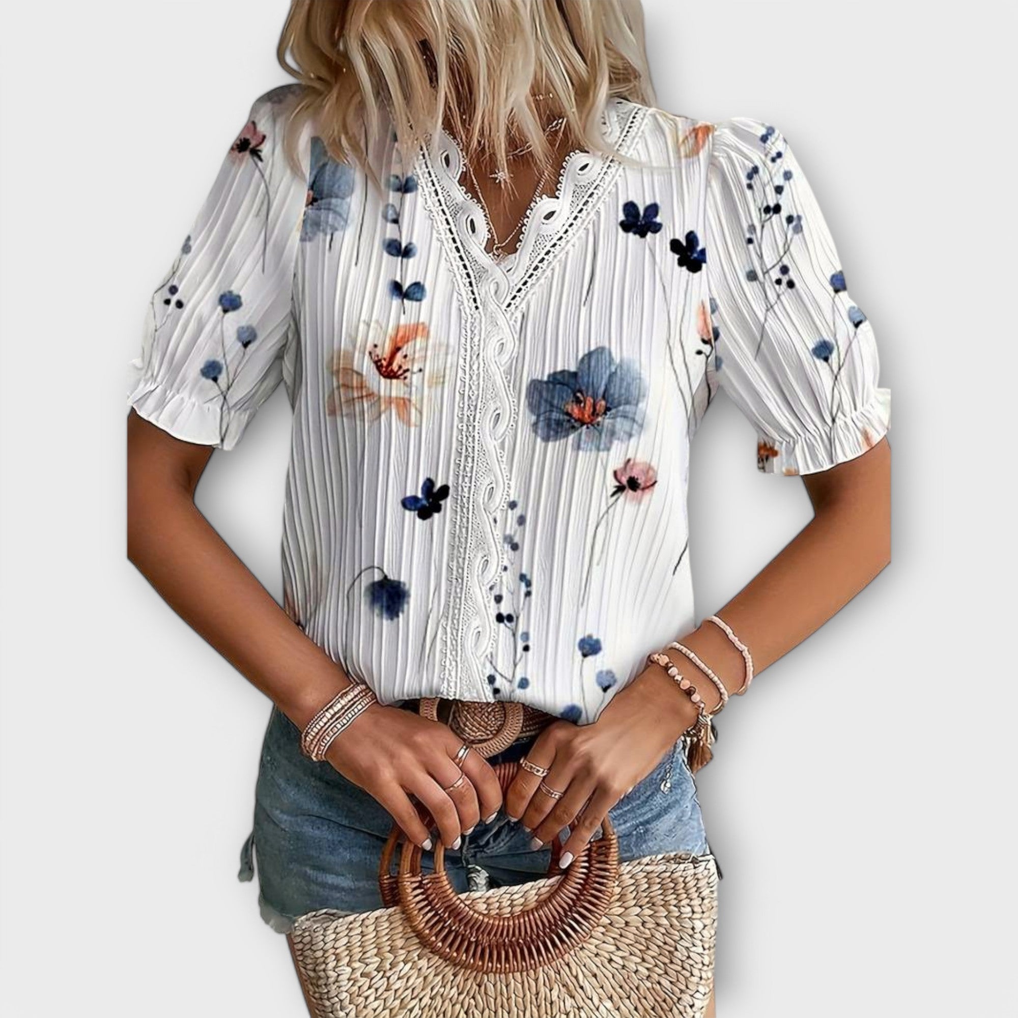 Emily - Fashion blouse with V-neckline