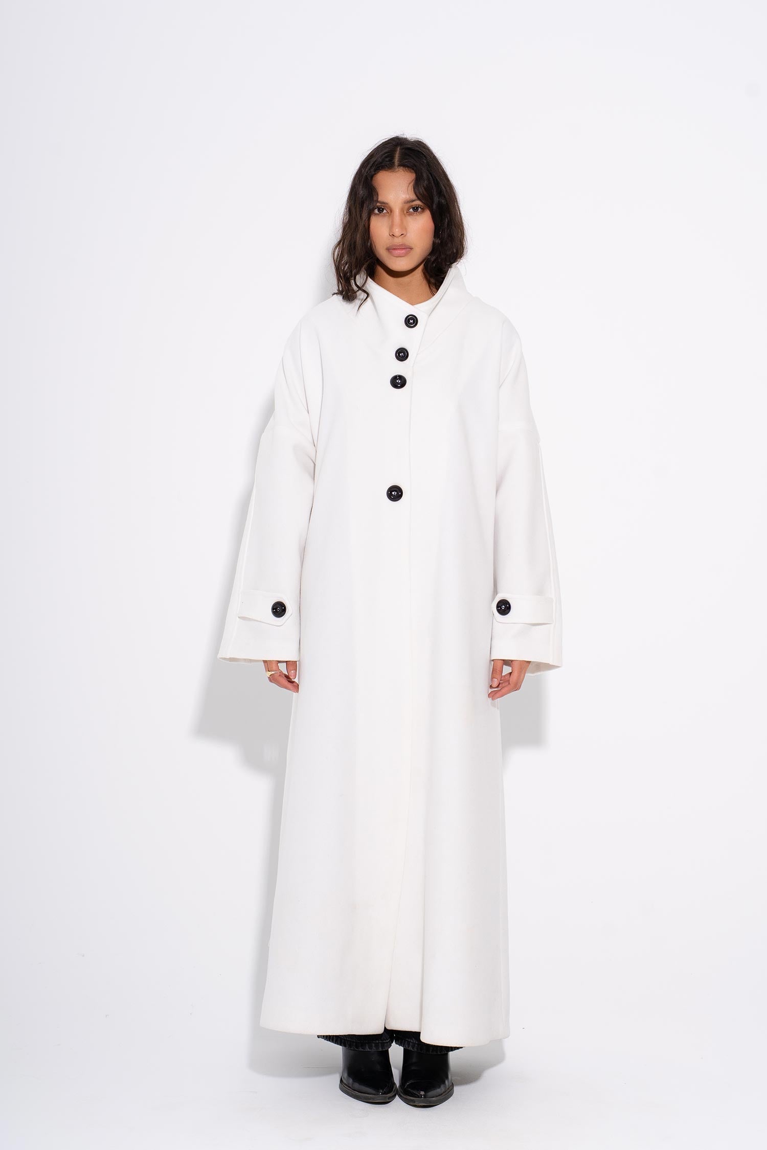 Kathy - Buttoned Wool Coat - White