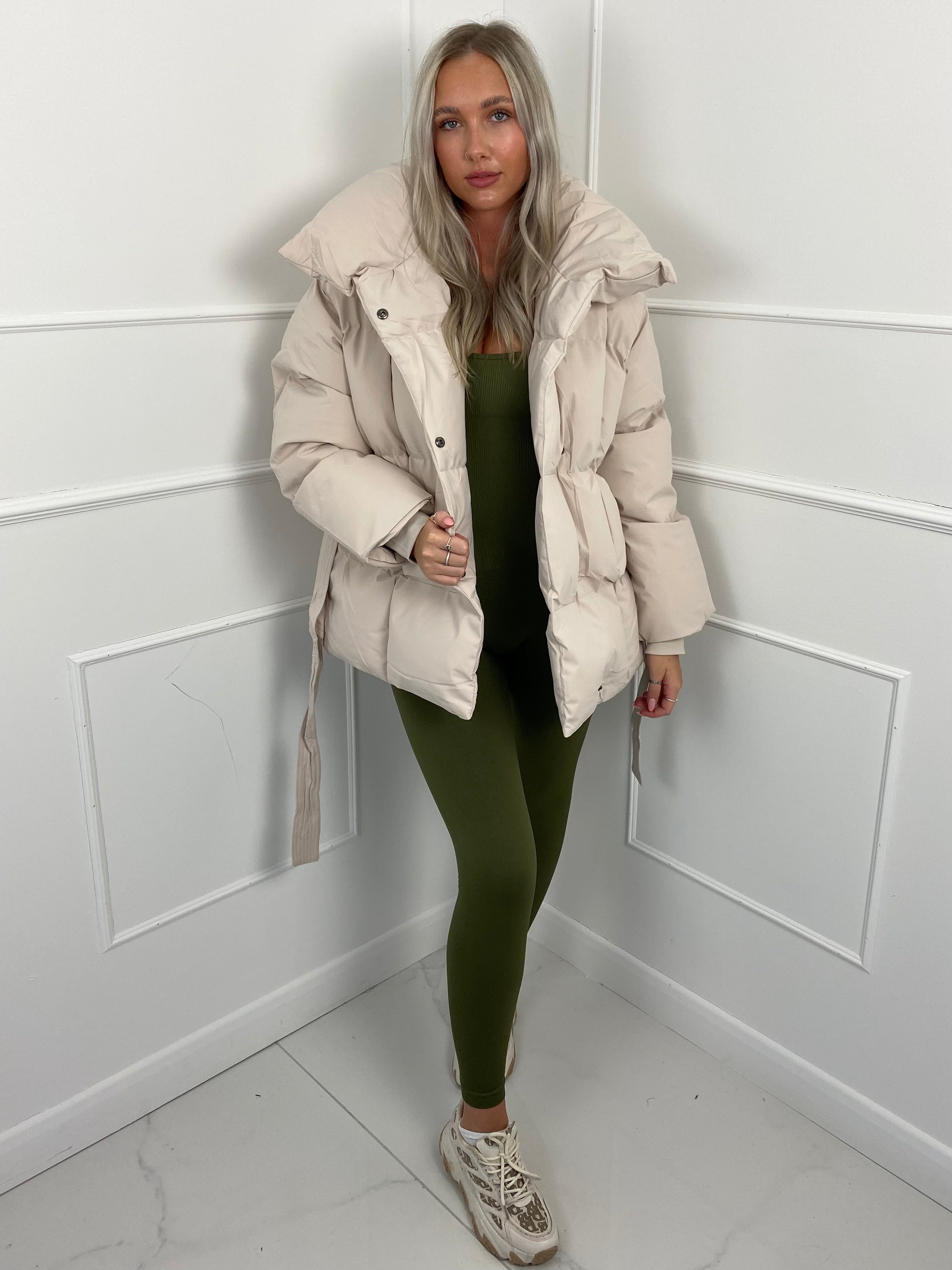 Karyl - Short jacket with belt and pockets