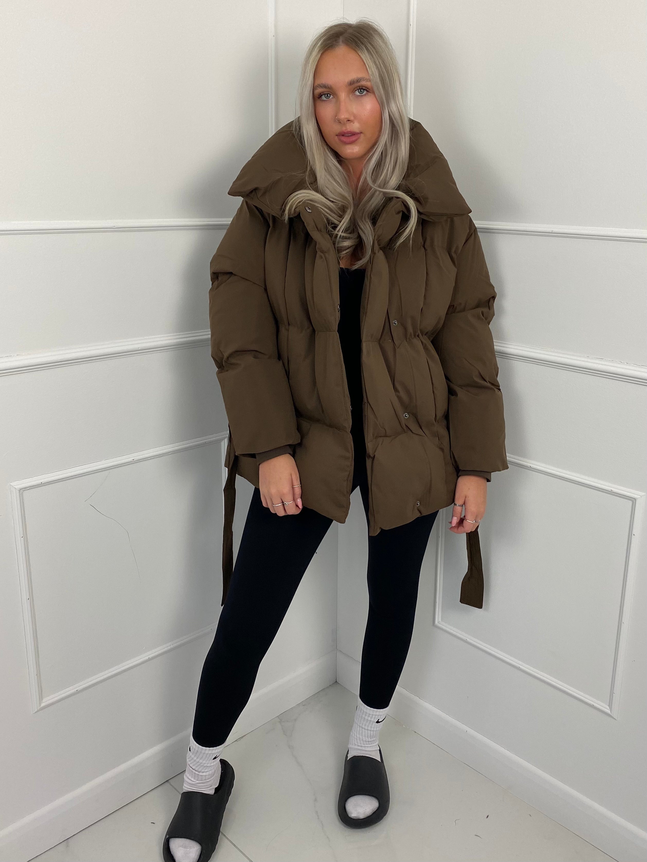 Karyl - Short jacket with belt and pockets