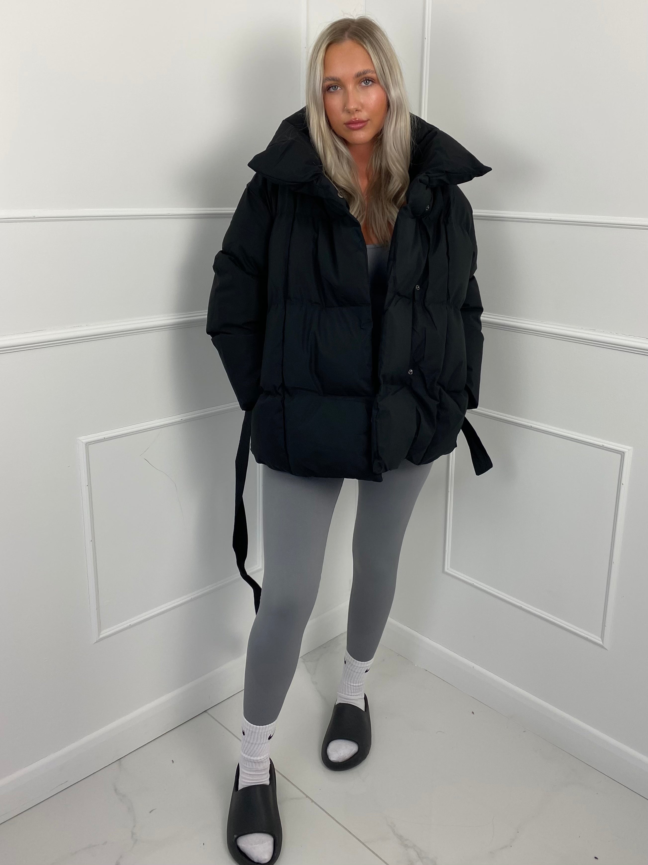 Karyl - Short jacket with belt and pockets