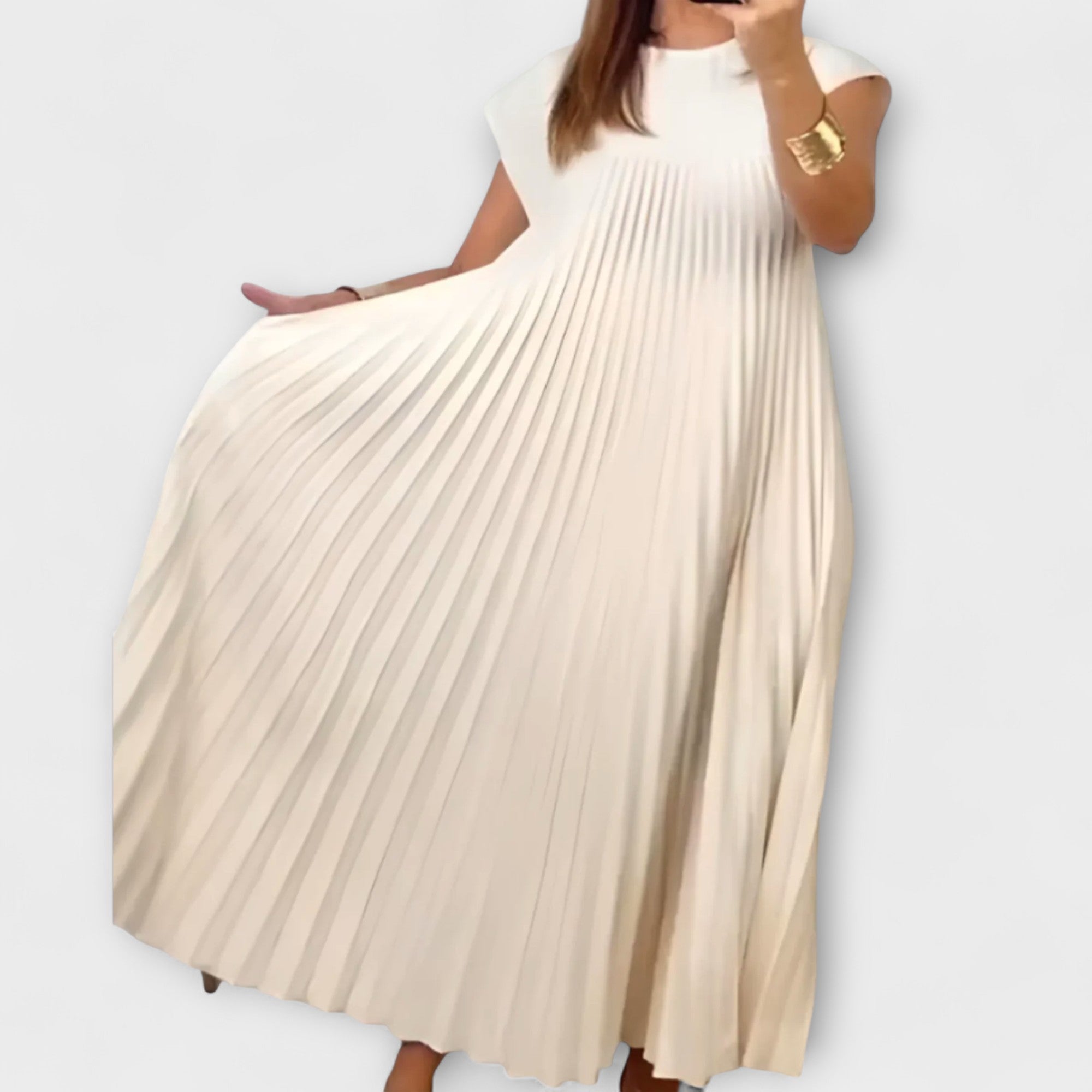 Zailer - Elegant Pleated Dress