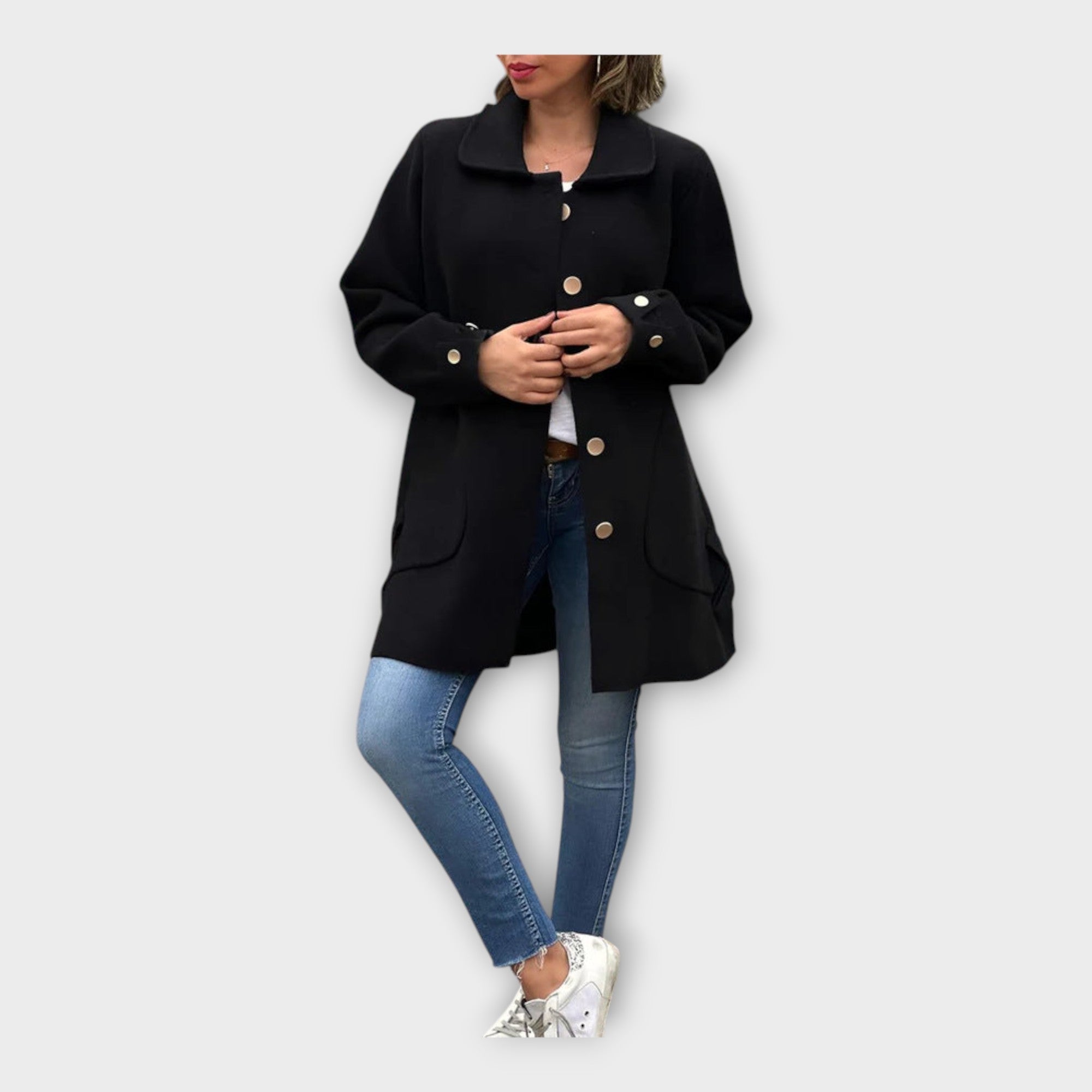 Long Coat with Classic Line and Buttons