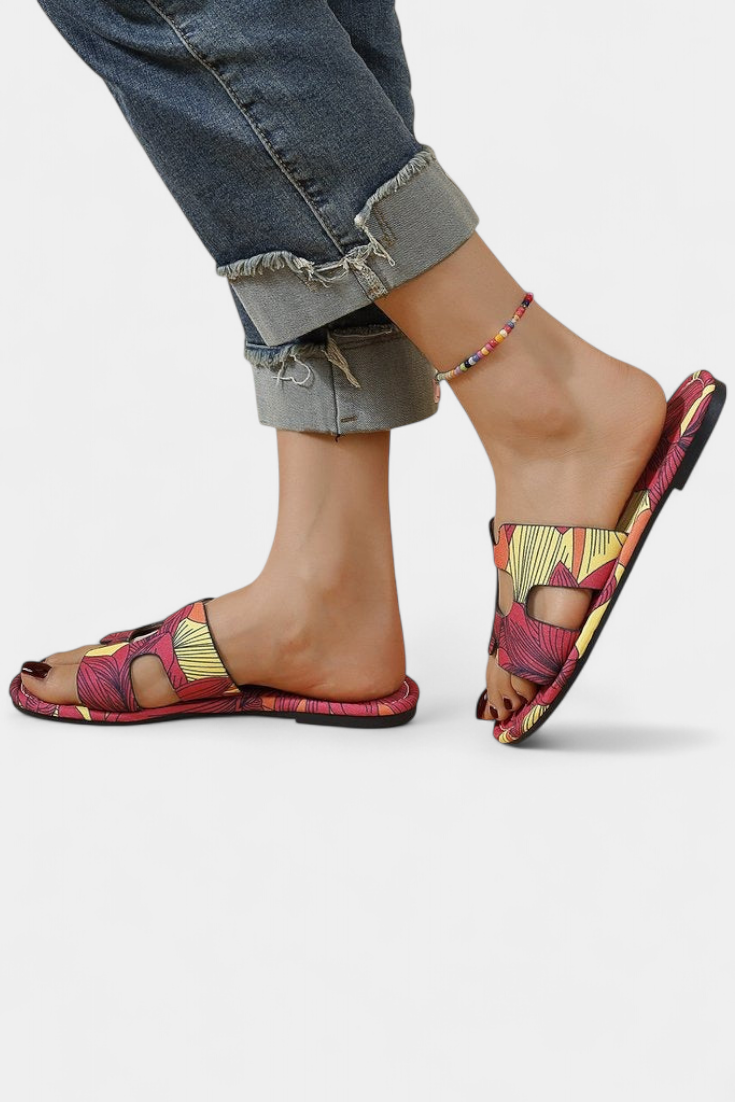 Berenice Multicolored flat sandals with tropical print