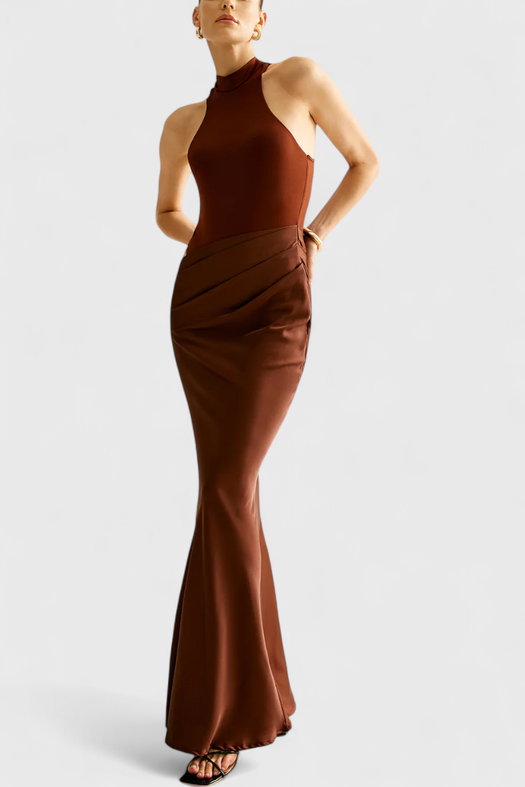 Mafalda Maxi Dress with Tank Top Style and Slim Silhouette