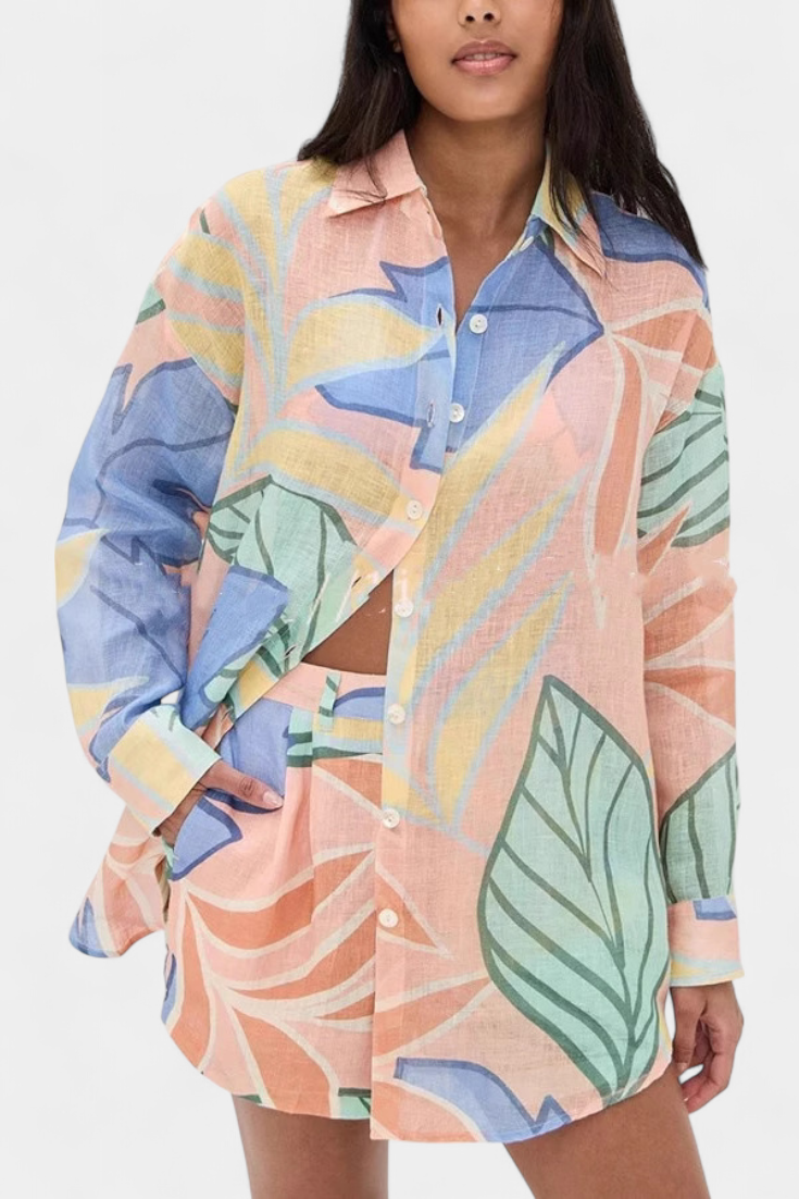 Lumina Tropical Set with Loose Shirt and High-Waisted Shorts