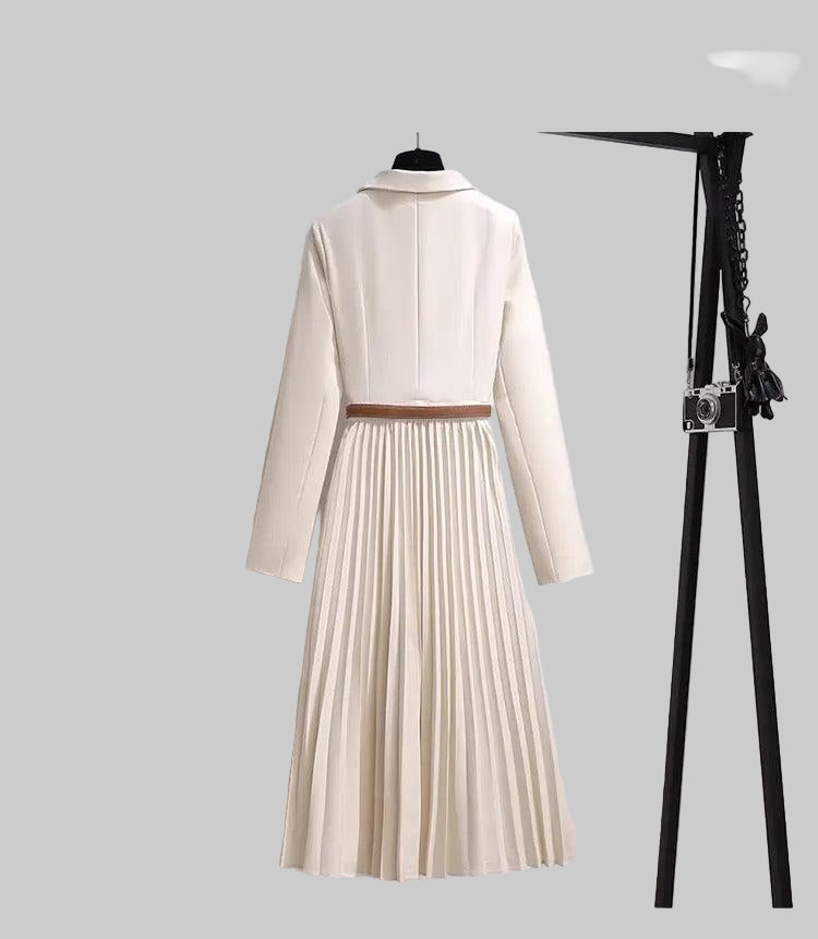 Nova elegantné plisované blejzrové šaty