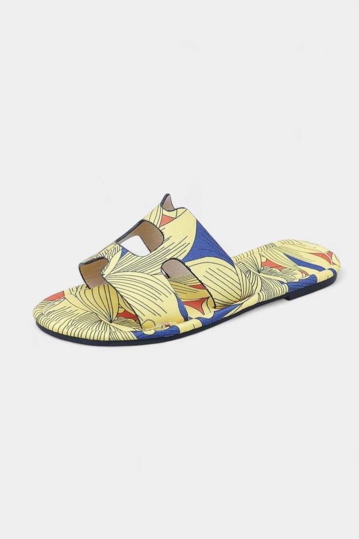 Berenice Multicolored flat sandals with tropical print