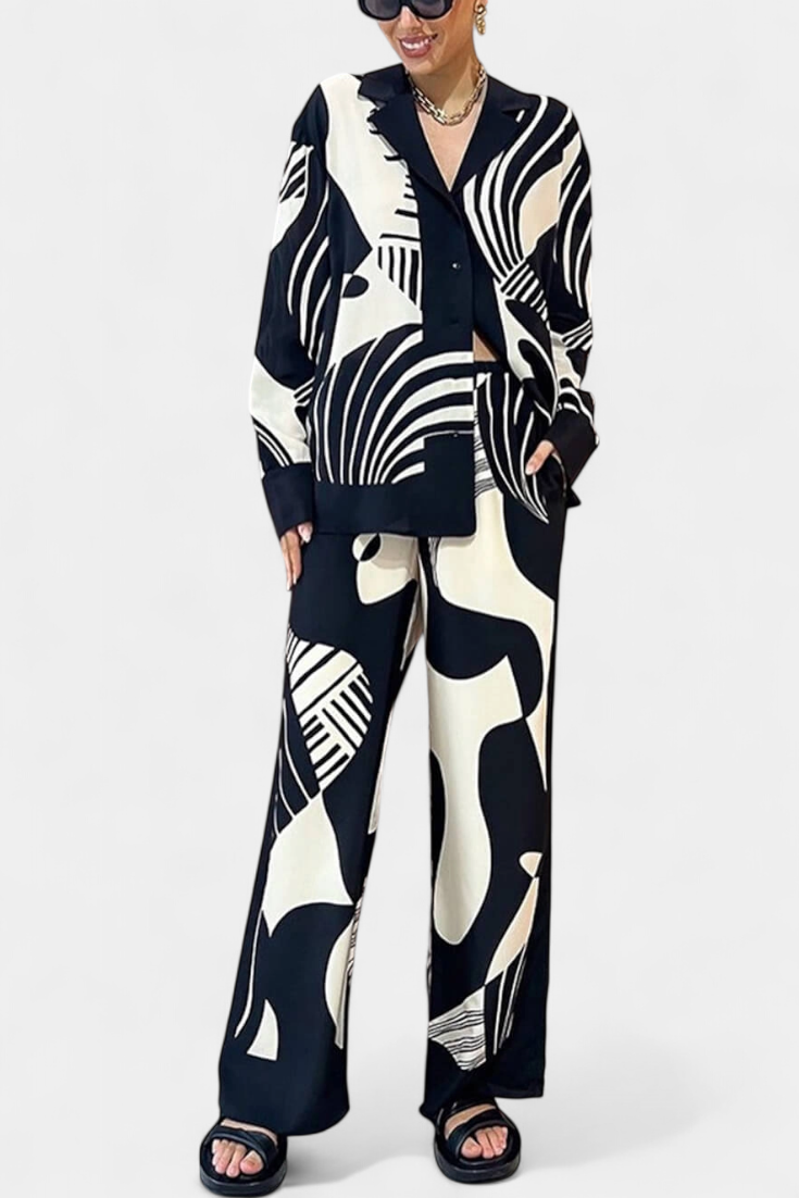 Basilisa Set with Wide Leg Pants and Graffiti Print